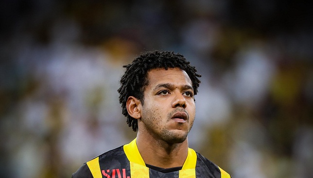 رومارينيو يدعم الاتحاد أمام النصر
