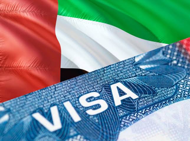 كل ما تريد معرفته عن التأشيرات الإماراتية وكم تبلغ تكليفتها؟