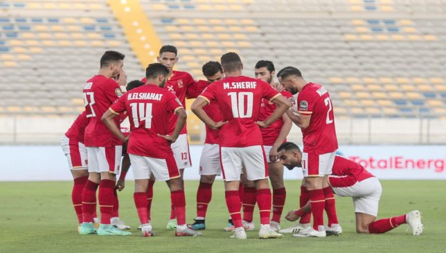 كواليس اجتماع كولر مع نجوم الأهلي قبل مباراة الهلال السوداني