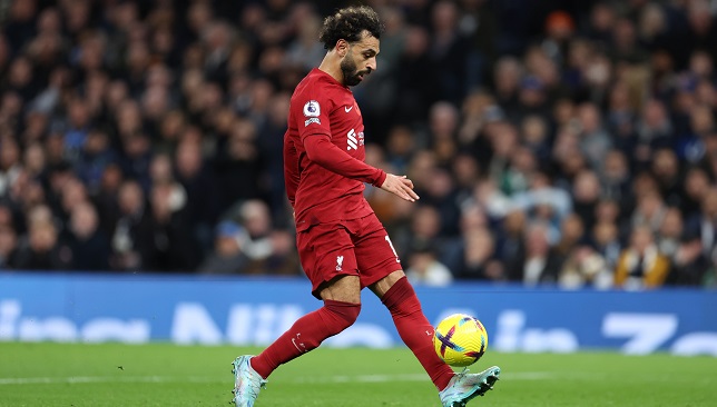 محمد صلاح يؤكد تفوقه على مانشستر يونايتد برقمٍ تاريخي