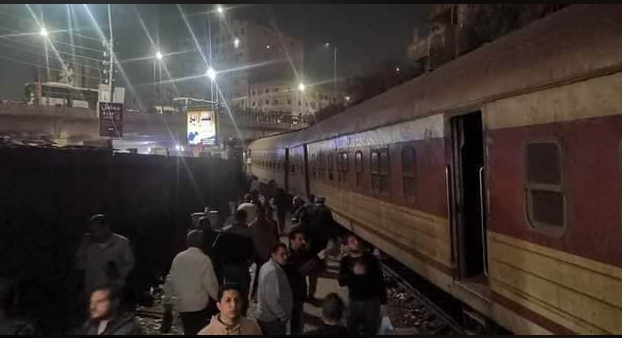 من حادث قطار منوف.. نقل مصابين إلى مستشفى قليوب