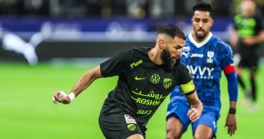 الخليج ضد الاتحاد.. بنزيما يقود النمور ومحمد شريف بديلا في الدوري السعودي