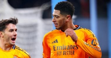 بيلينجهام يعتذر للاعبى ريال مدريد بعد الطرد ويشكر الجماهير