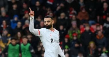 محمد صلاح ينافس 5 لاعبين على جائزة لاعب الشهر في الدوري الإنجليزي